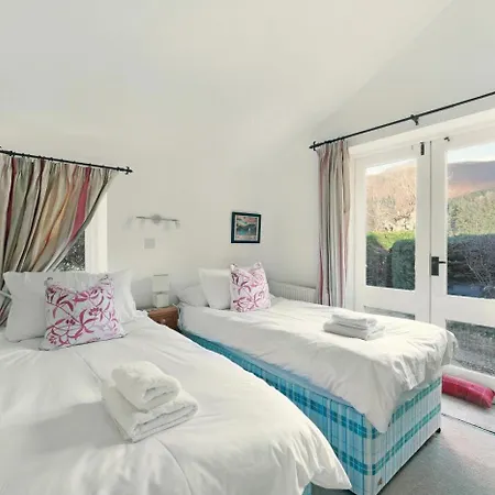 2 Bed In Oc-lr138